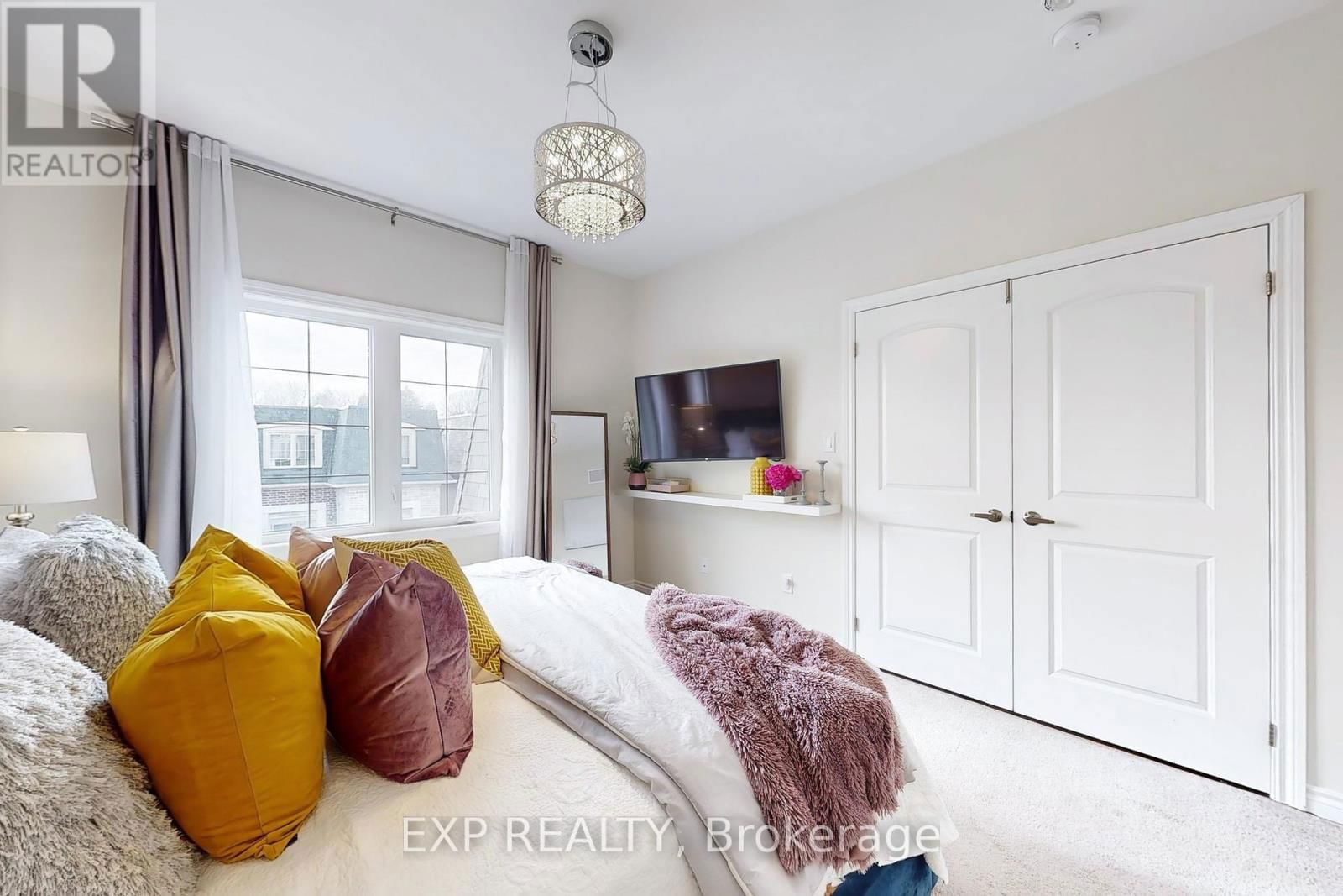13 SEAGRAVE LANE Image 27