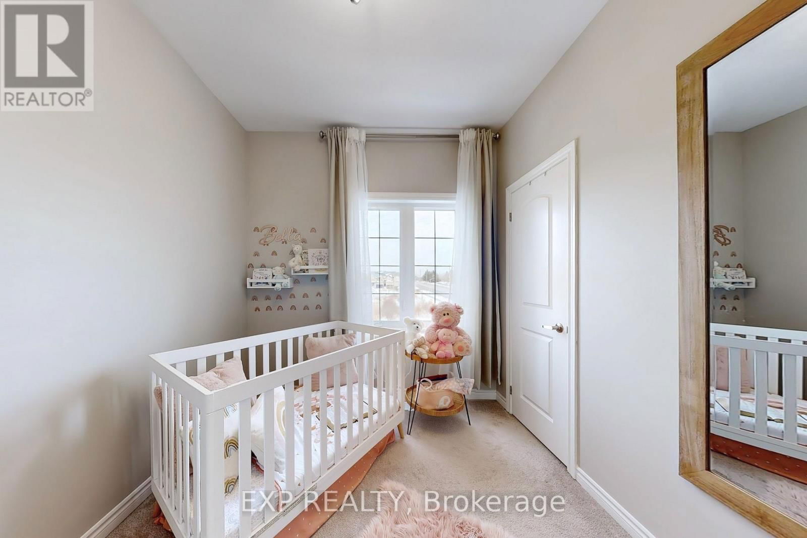13 SEAGRAVE LANE Image 32