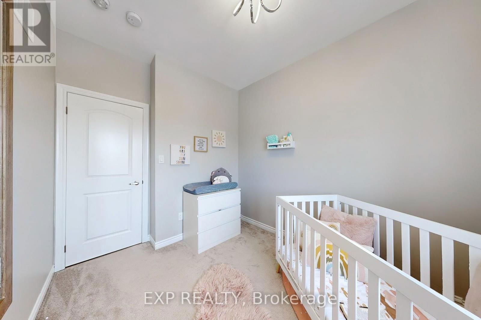 13 SEAGRAVE LANE Image 33