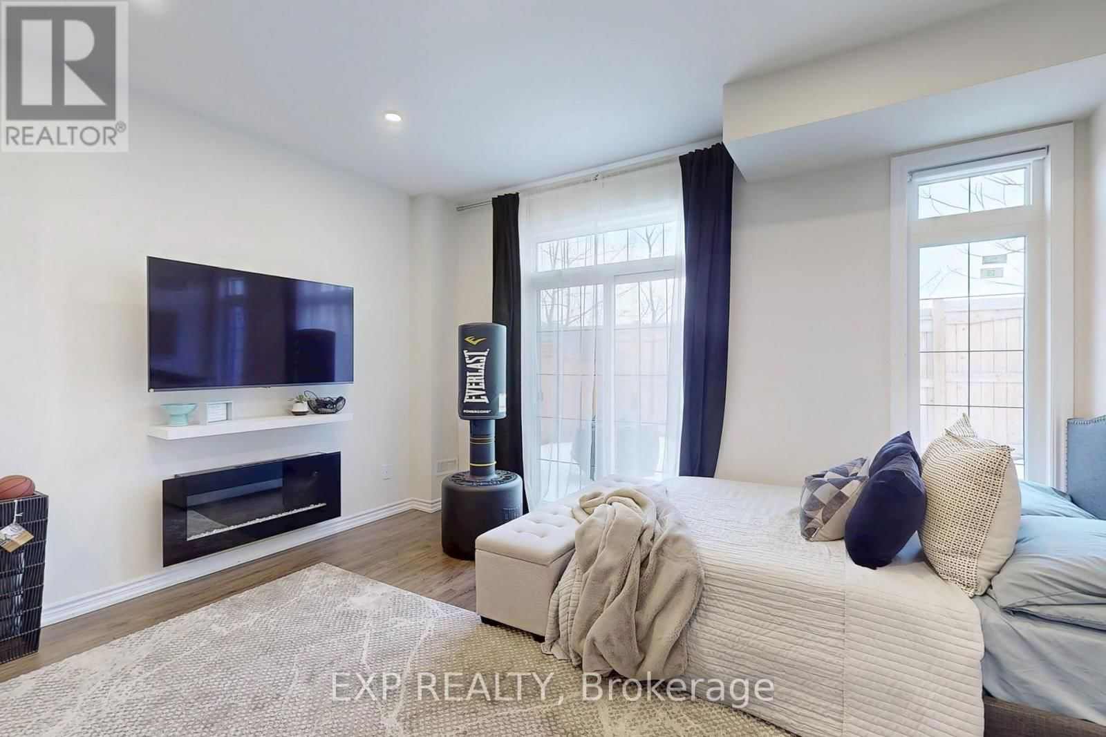 13 SEAGRAVE LANE Image 39