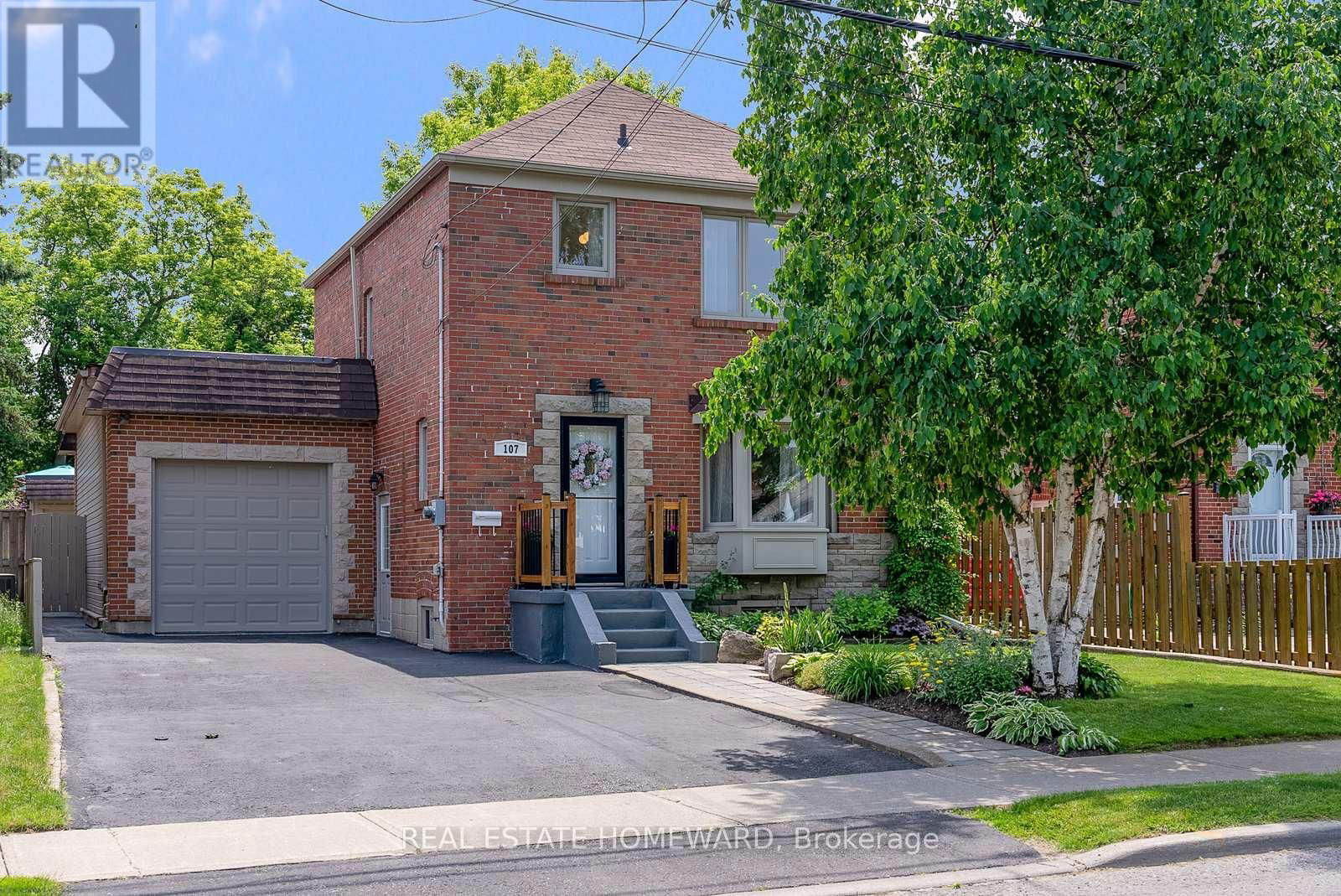 107 FOXRIDGE DRIVE Image 1