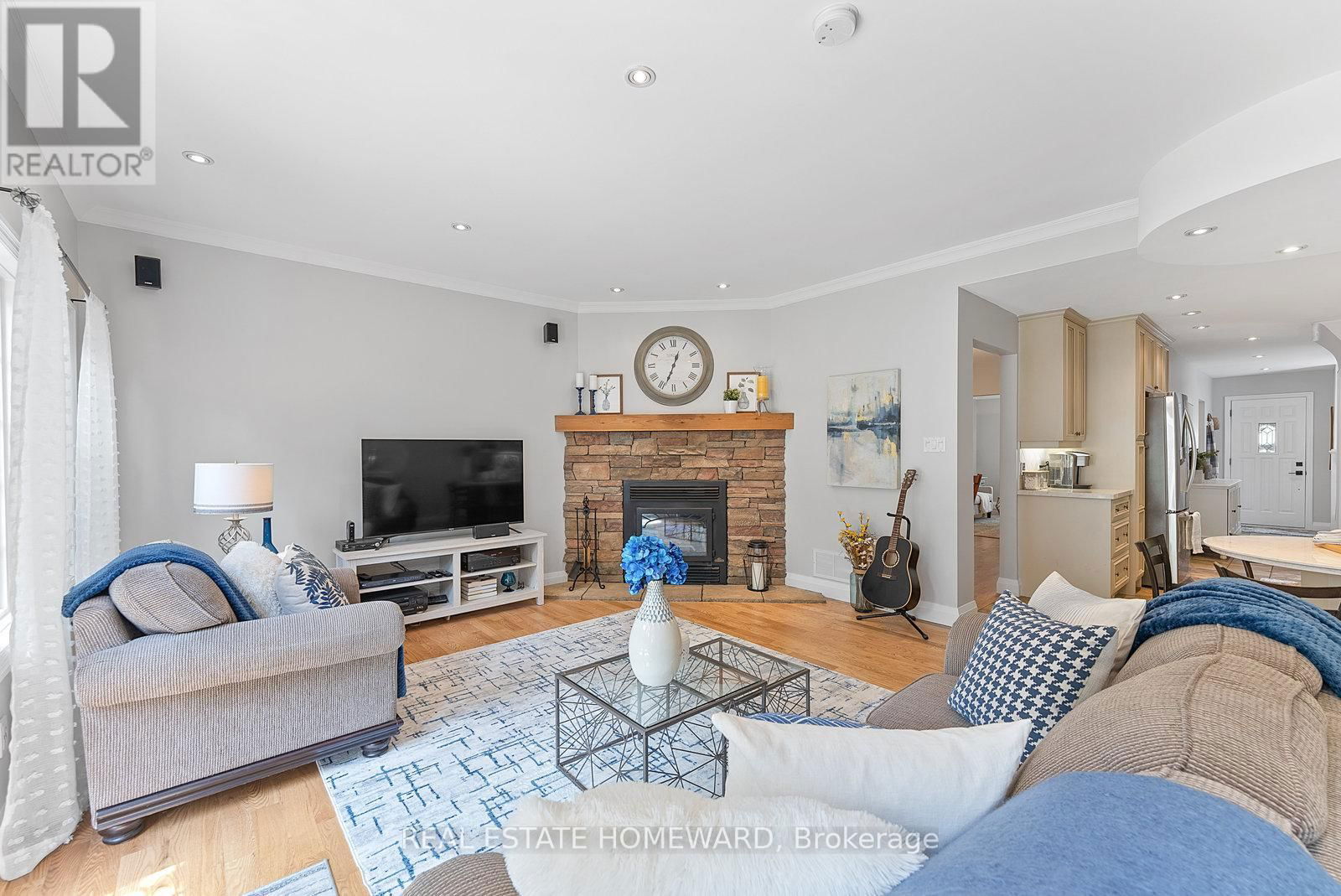 107 FOXRIDGE DRIVE Image 15