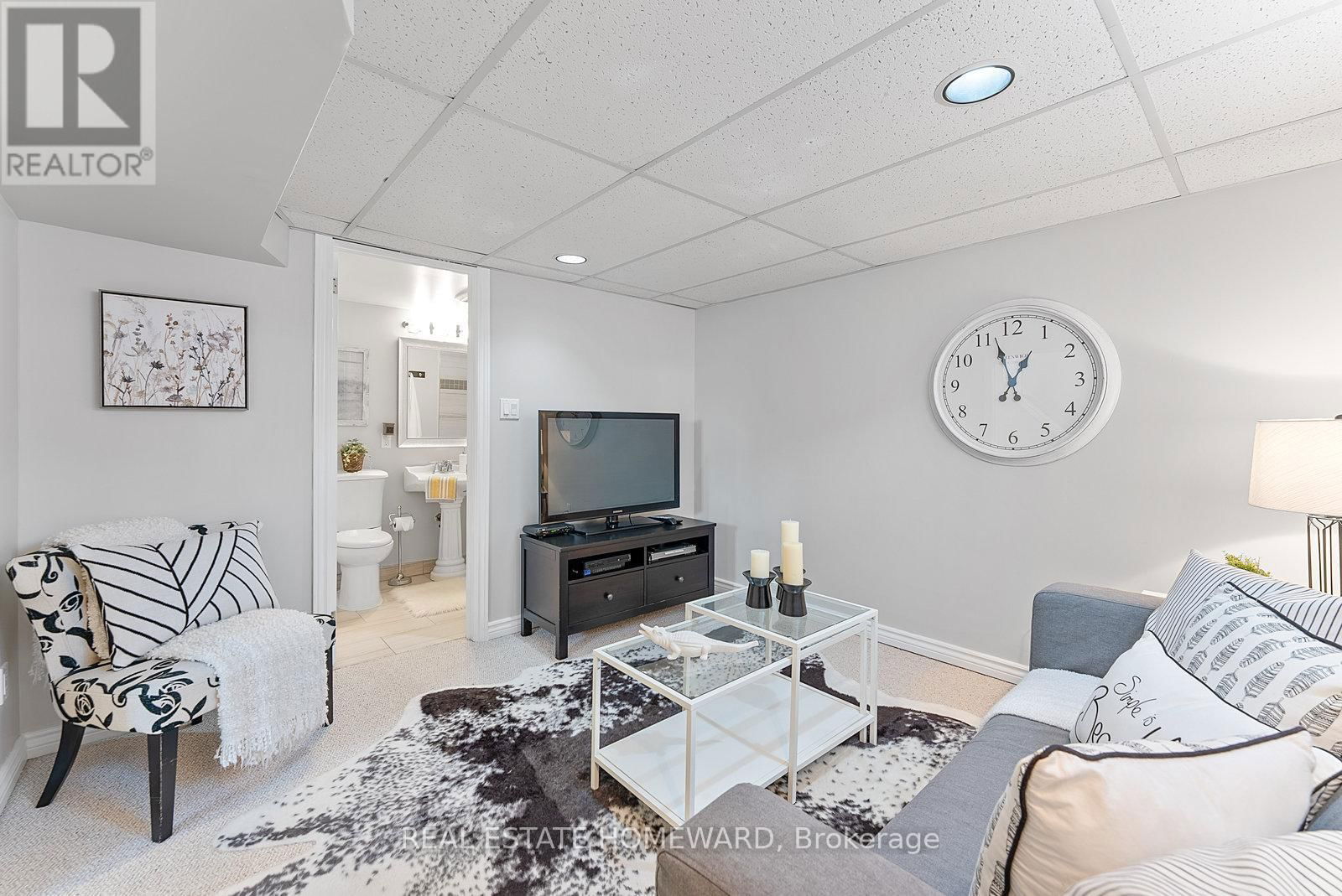 107 FOXRIDGE DRIVE Image 26