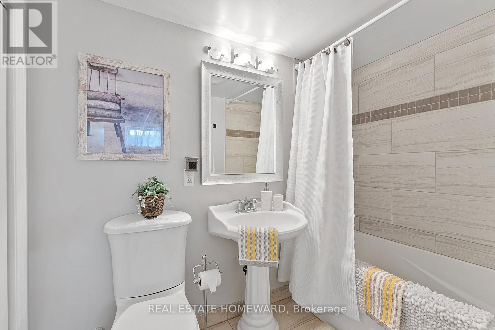 107 FOXRIDGE DRIVE Image 27