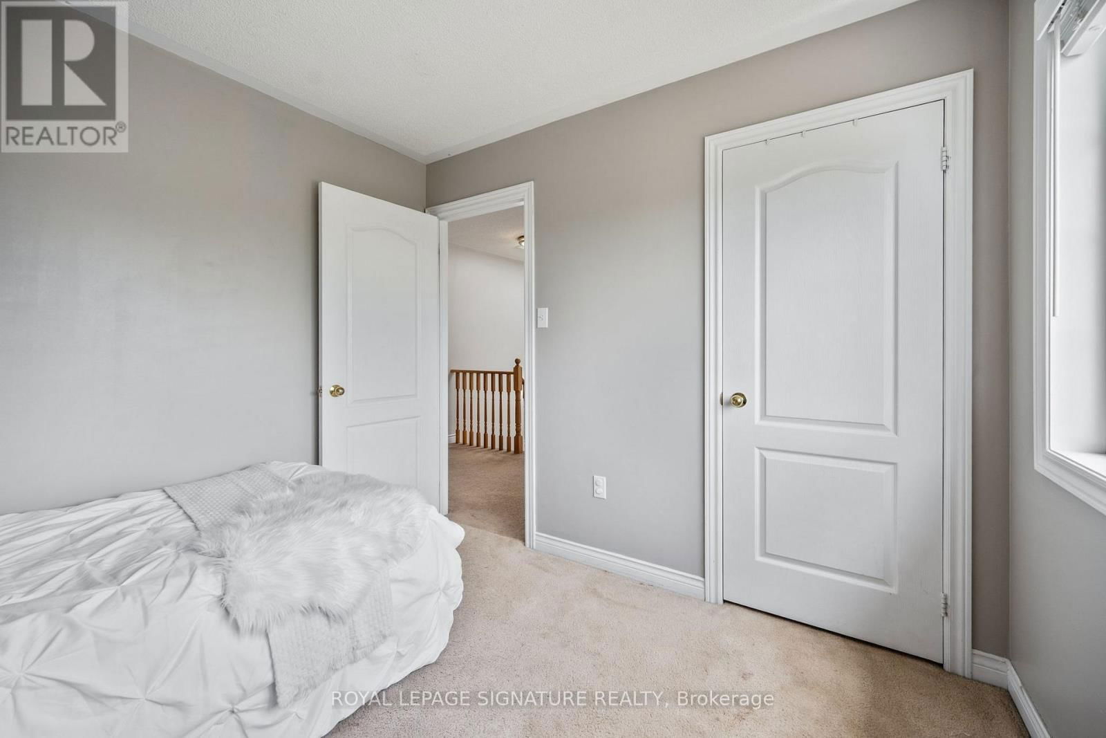 6 LUROSA CRESCENT Image 20