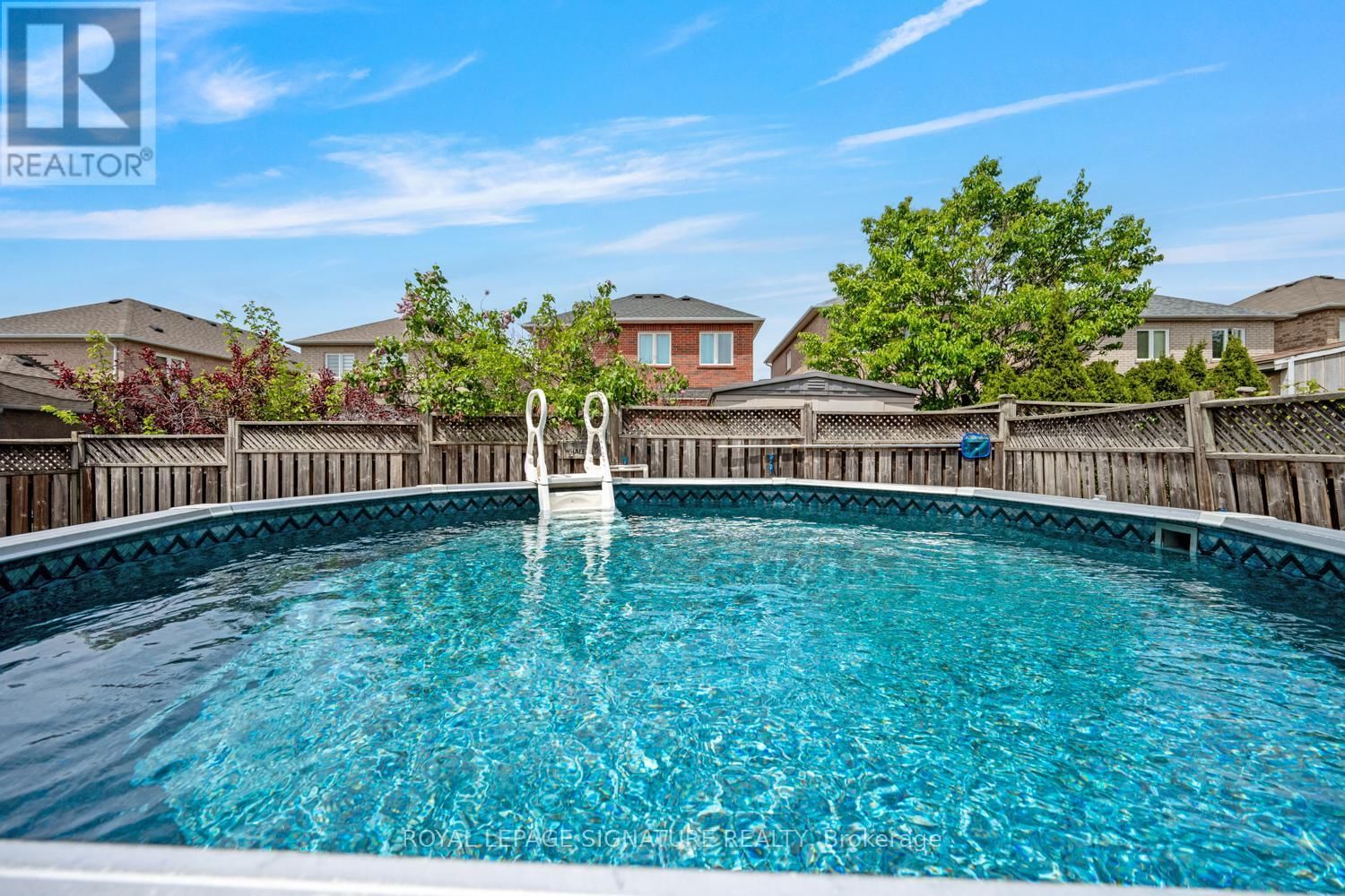 6 LUROSA CRESCENT Image 32