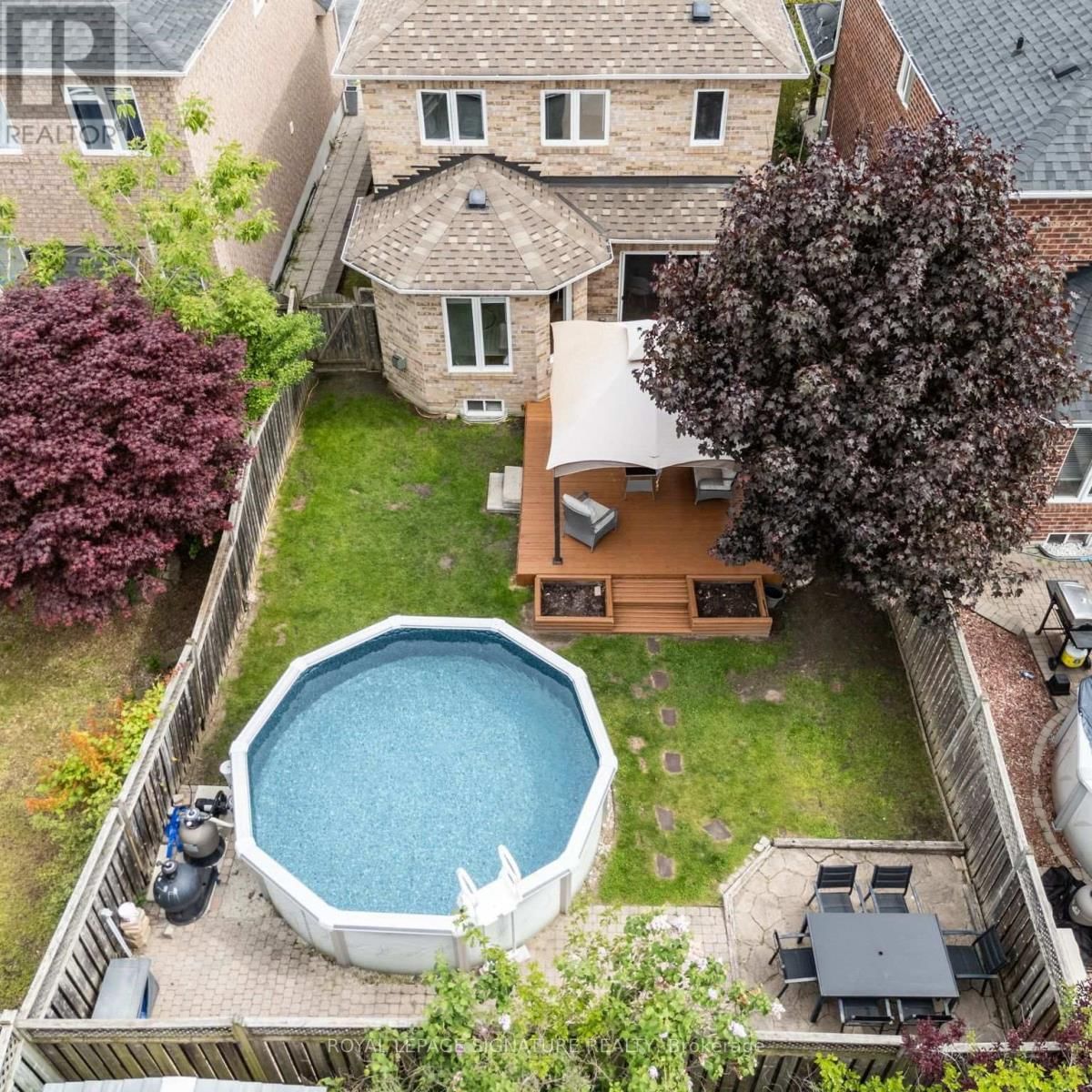 6 LUROSA CRESCENT Image 33