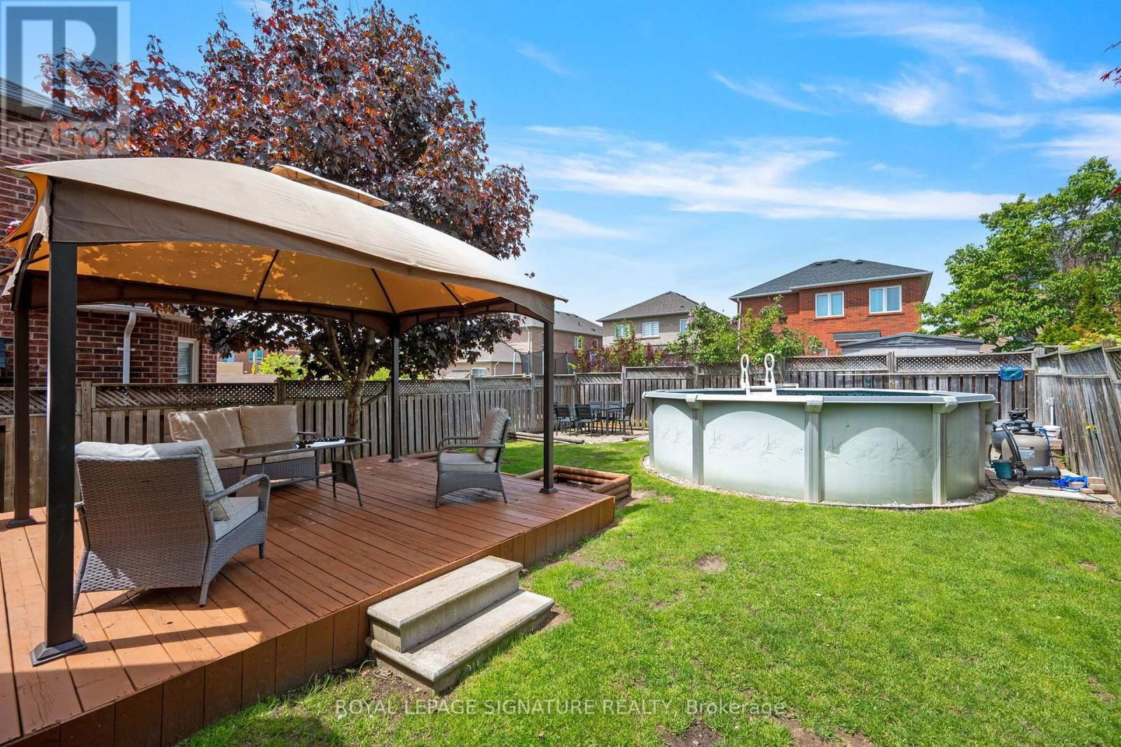 6 LUROSA CRESCENT Image 34