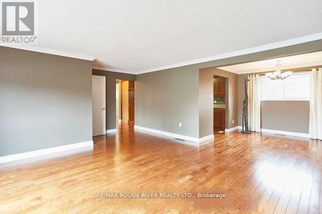 604 KENT STREET Image 13