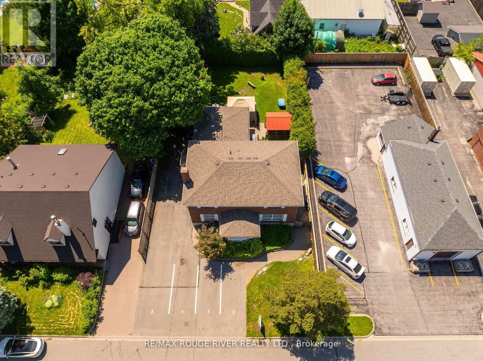 604 KENT STREET Image 5