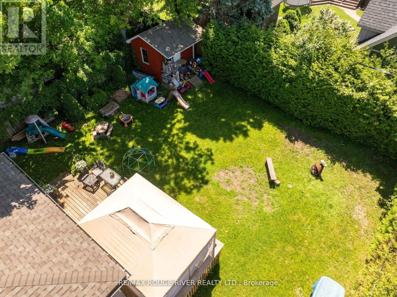 604 KENT STREET Image 6
