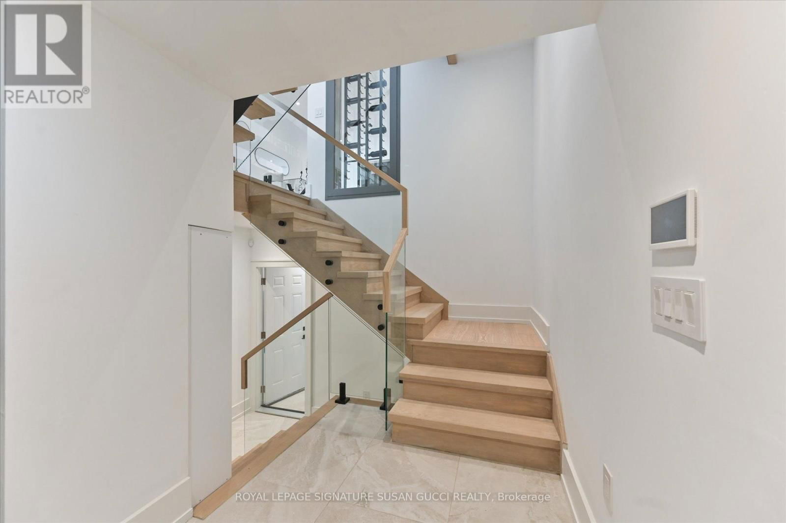 24 ELMSDALE ROAD Image 31
