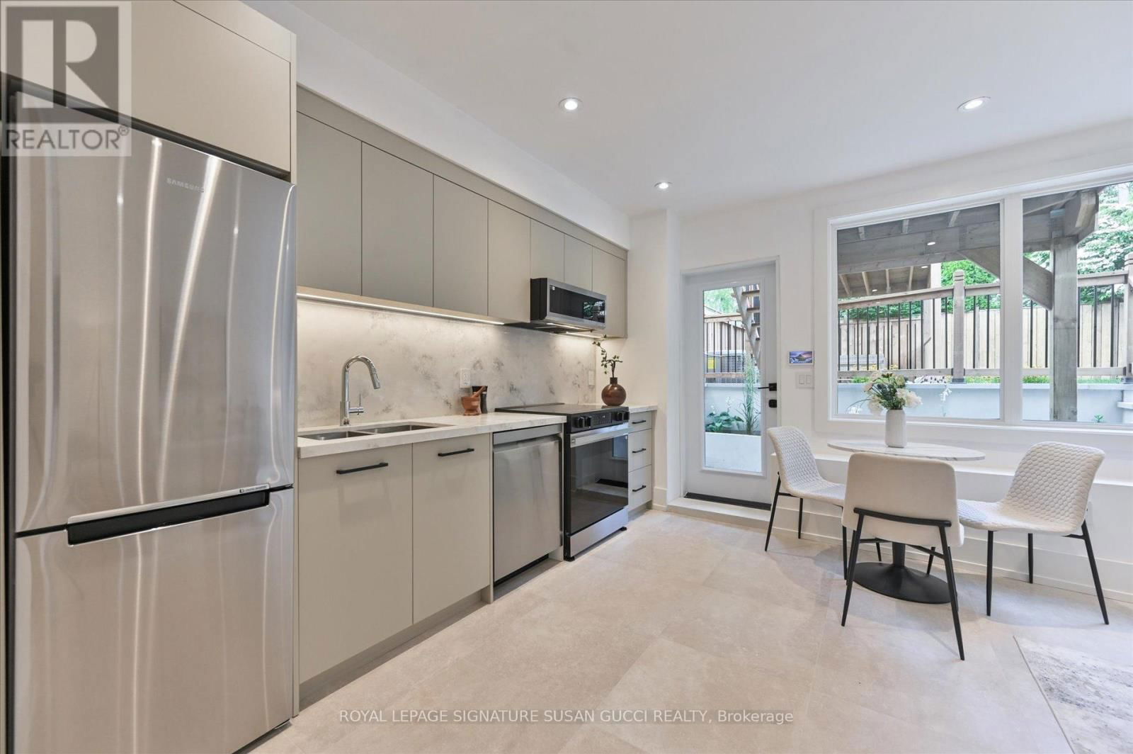 24 ELMSDALE ROAD Image 33