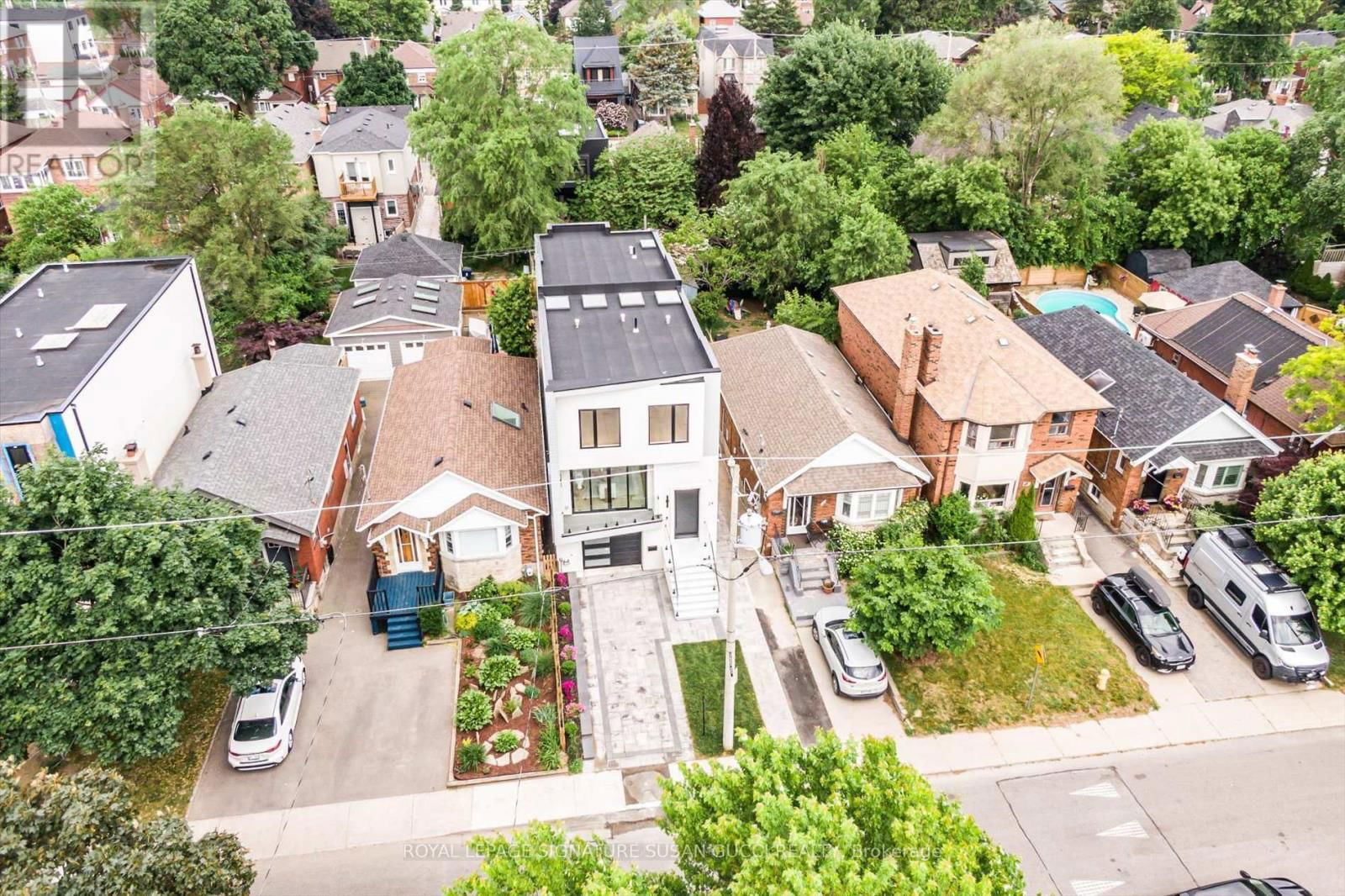 24 ELMSDALE ROAD Image 41