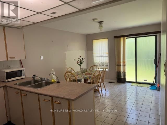 112 NEW FOREST SQUARE Image 10