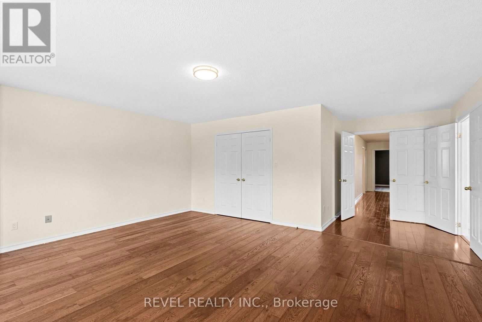 1005 SANDCLIFF DRIVE Image 20