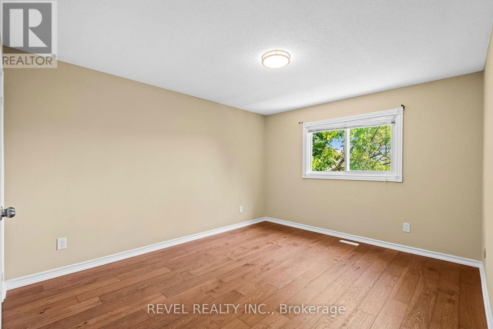 1005 SANDCLIFF DRIVE Image 26