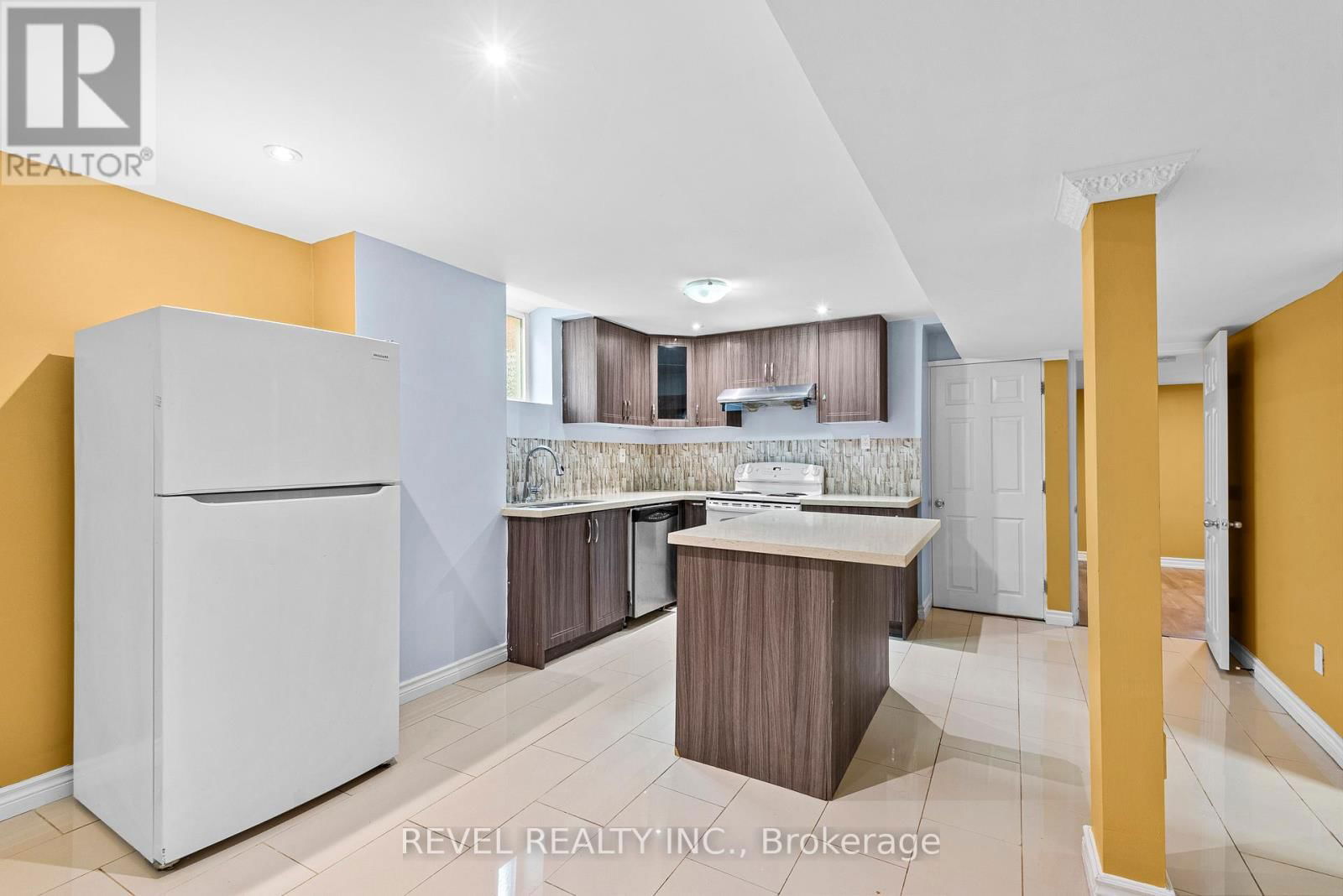 1005 SANDCLIFF DRIVE Image 30