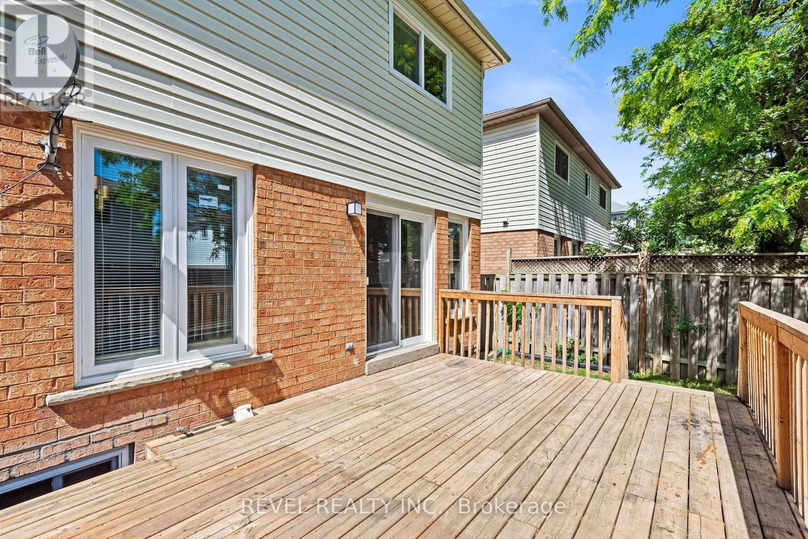 1005 SANDCLIFF DRIVE Image 39