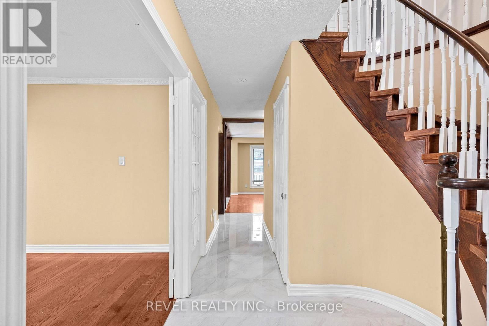 1005 SANDCLIFF DRIVE Image 5