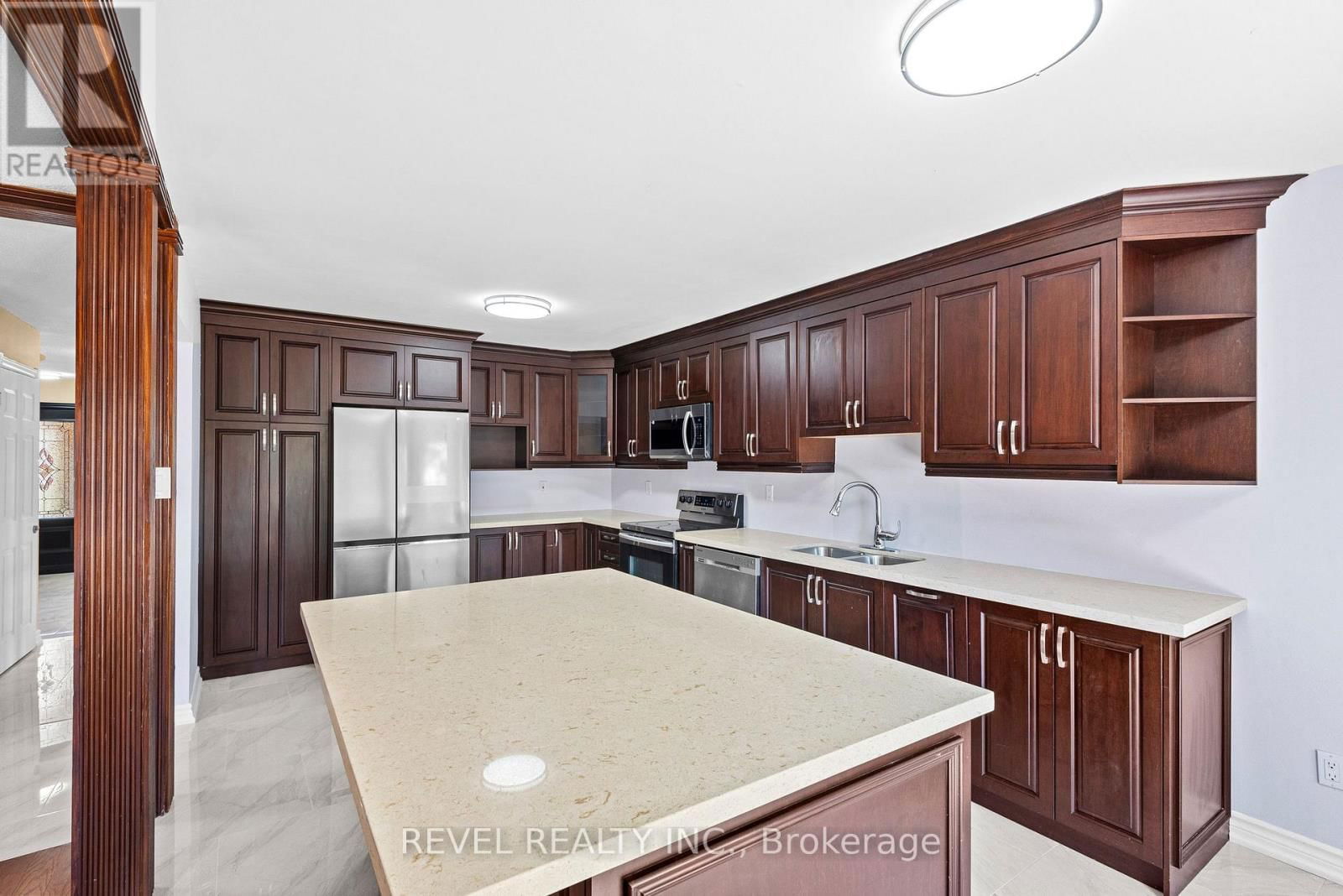 1005 SANDCLIFF DRIVE Image 8