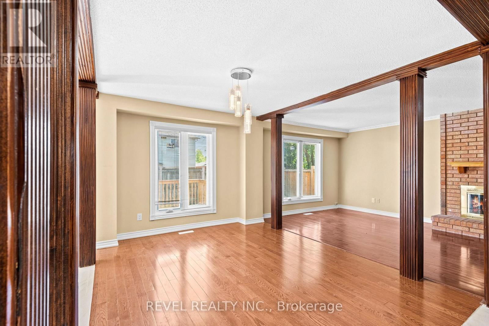 1005 SANDCLIFF DRIVE Image 9