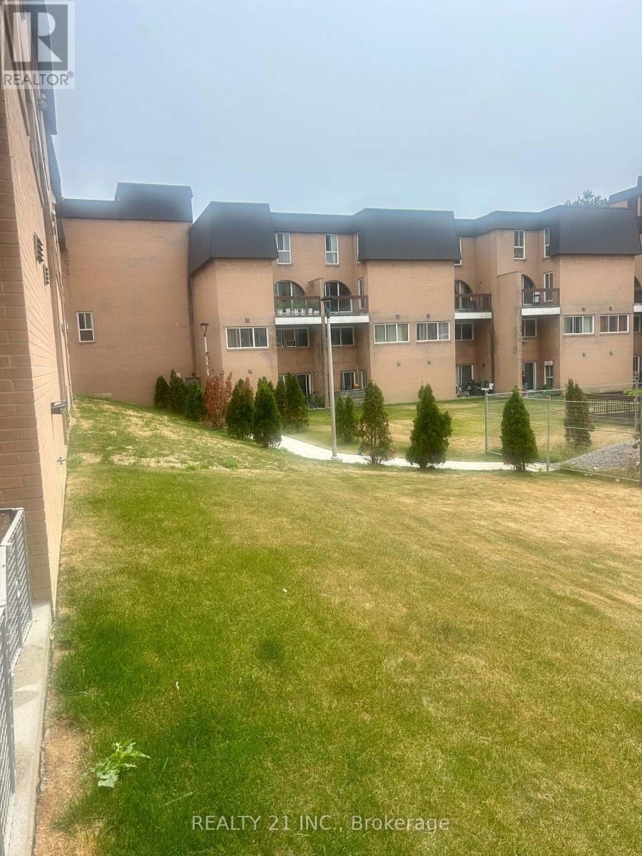 1078 - 100 MORNELLE COURT Image 18