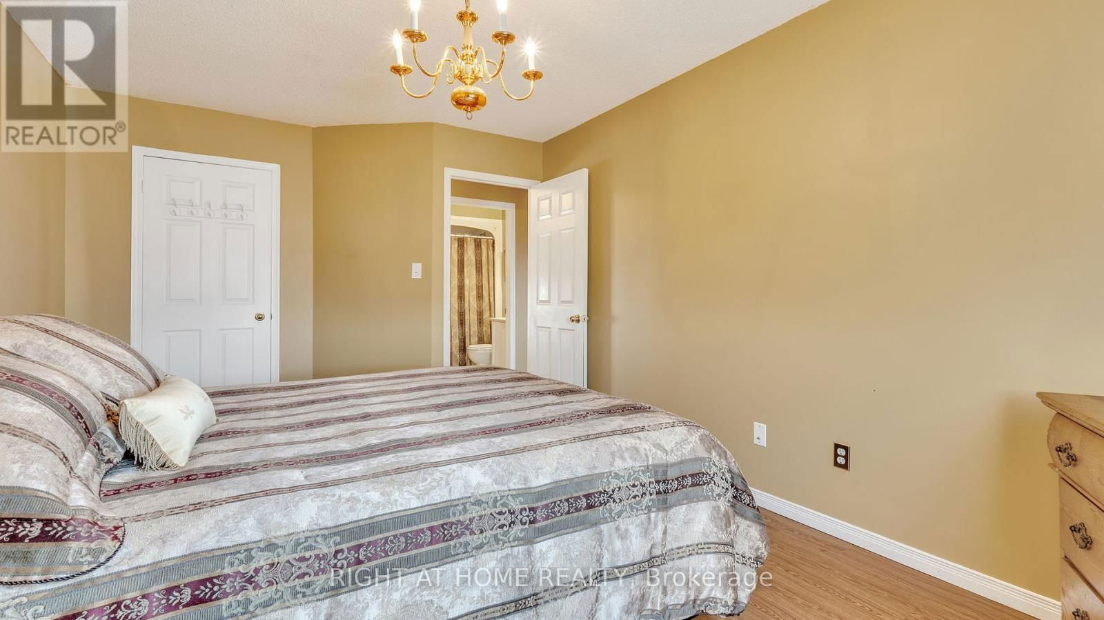 641 COLDSTREAM DRIVE Image 21