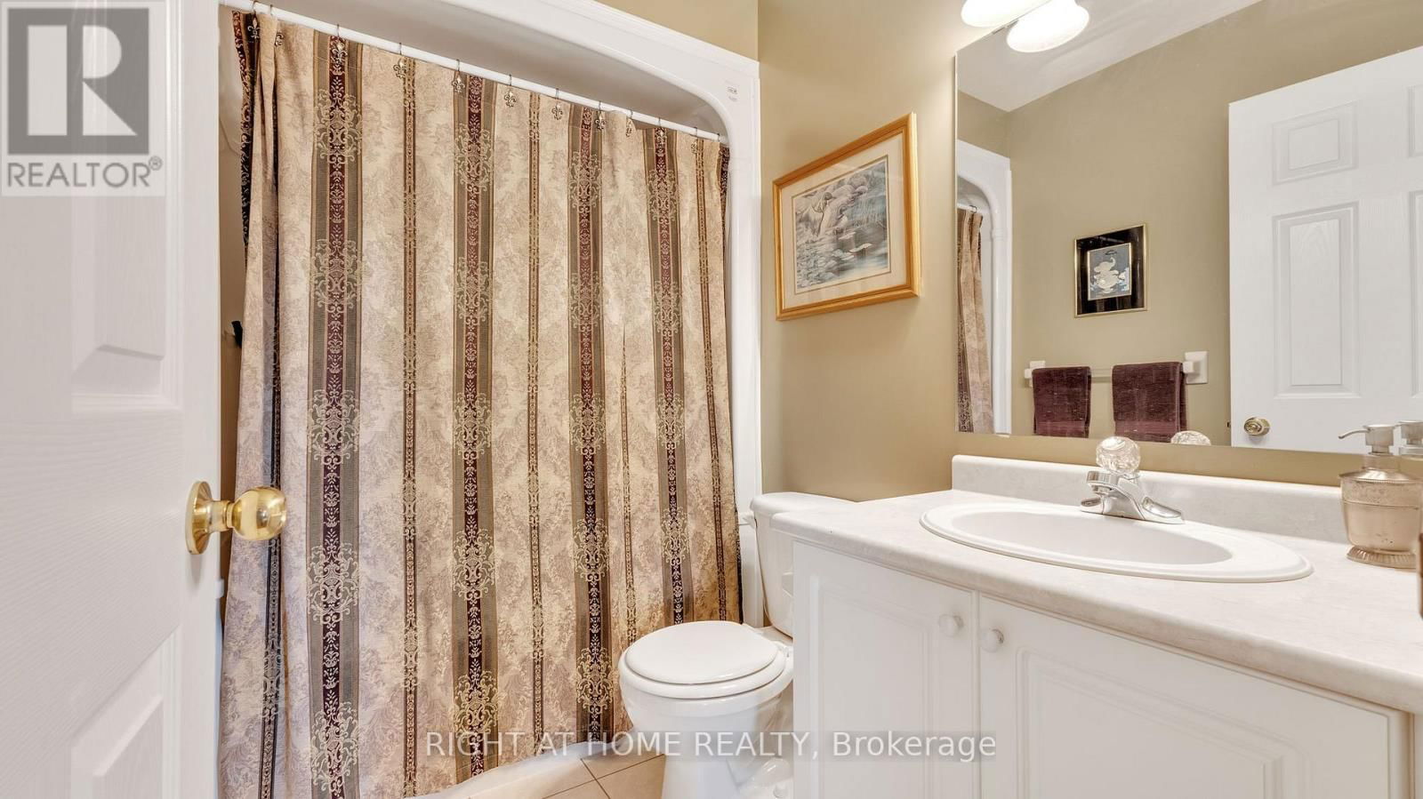 641 COLDSTREAM DRIVE Image 24