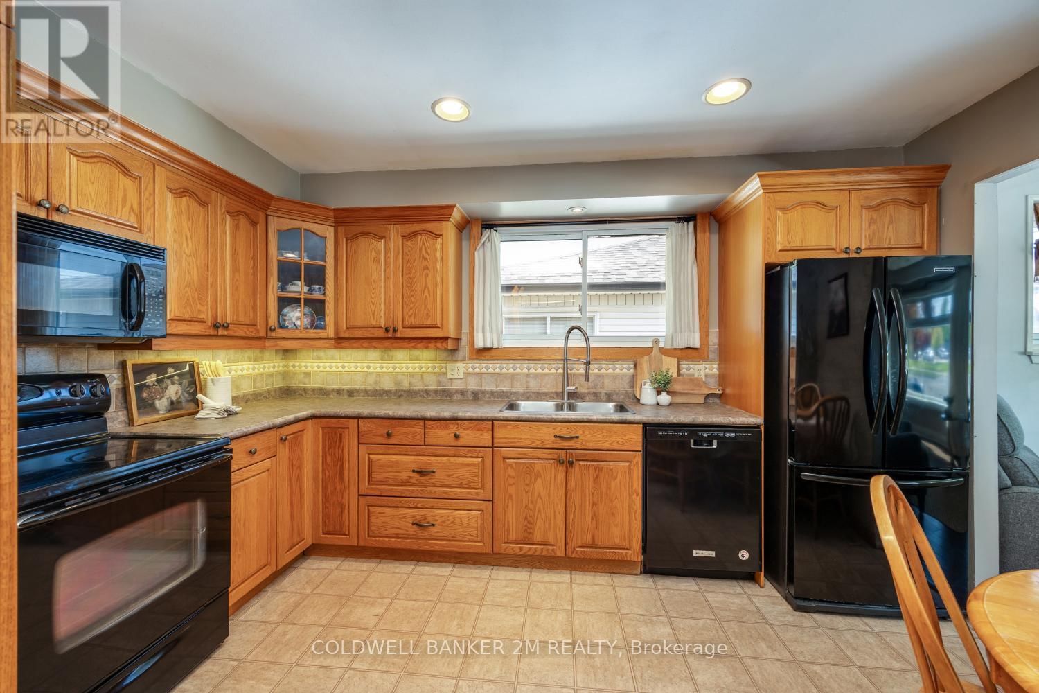246 HARMONY ROAD NORTH Image 16