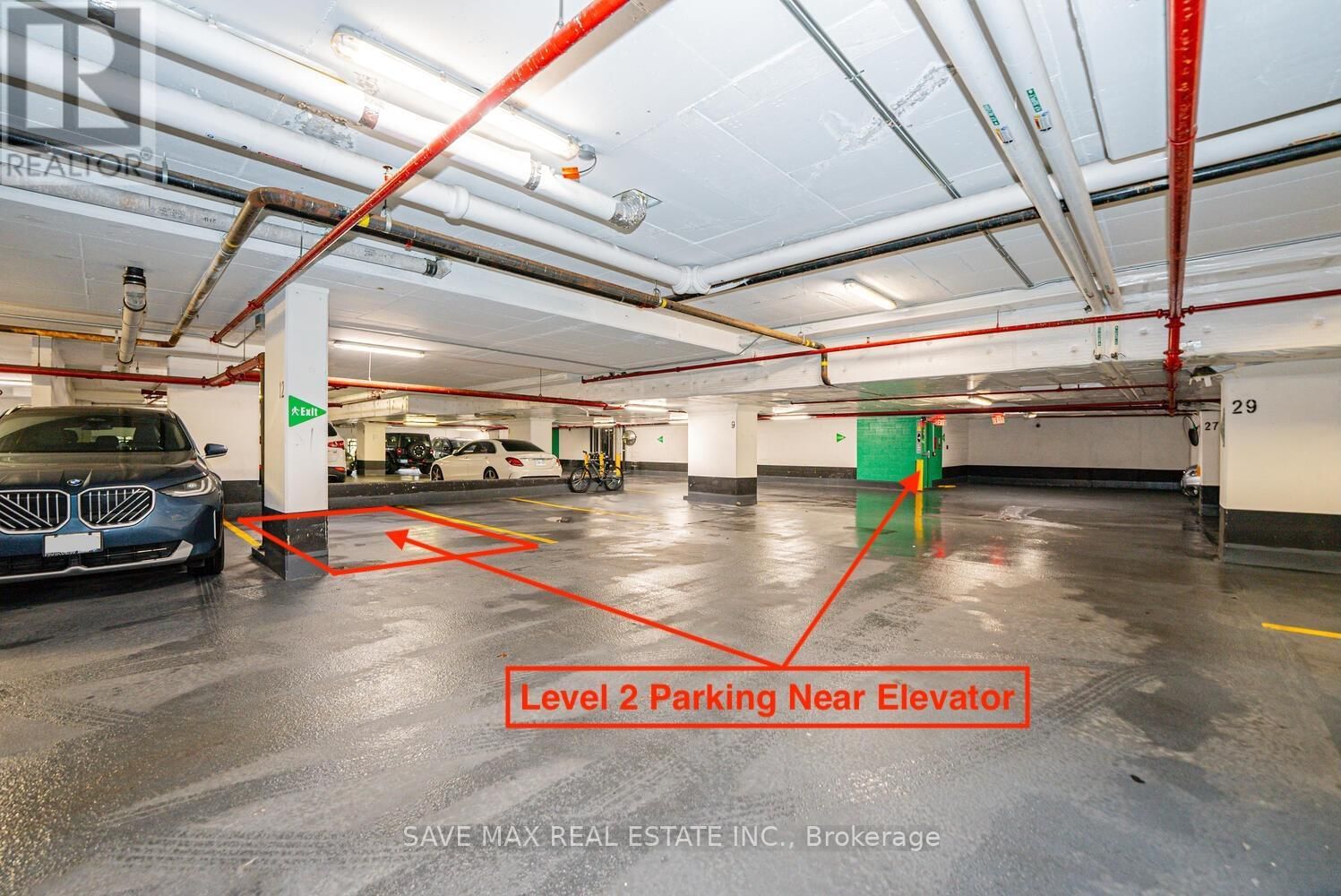 180 BOROUGH DRIVE Image 32
