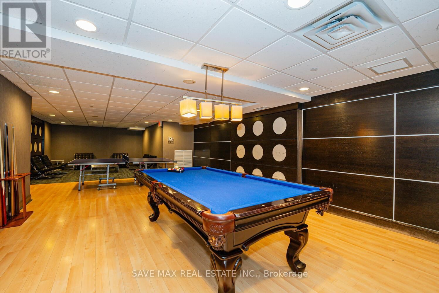180 BOROUGH DRIVE Image 34