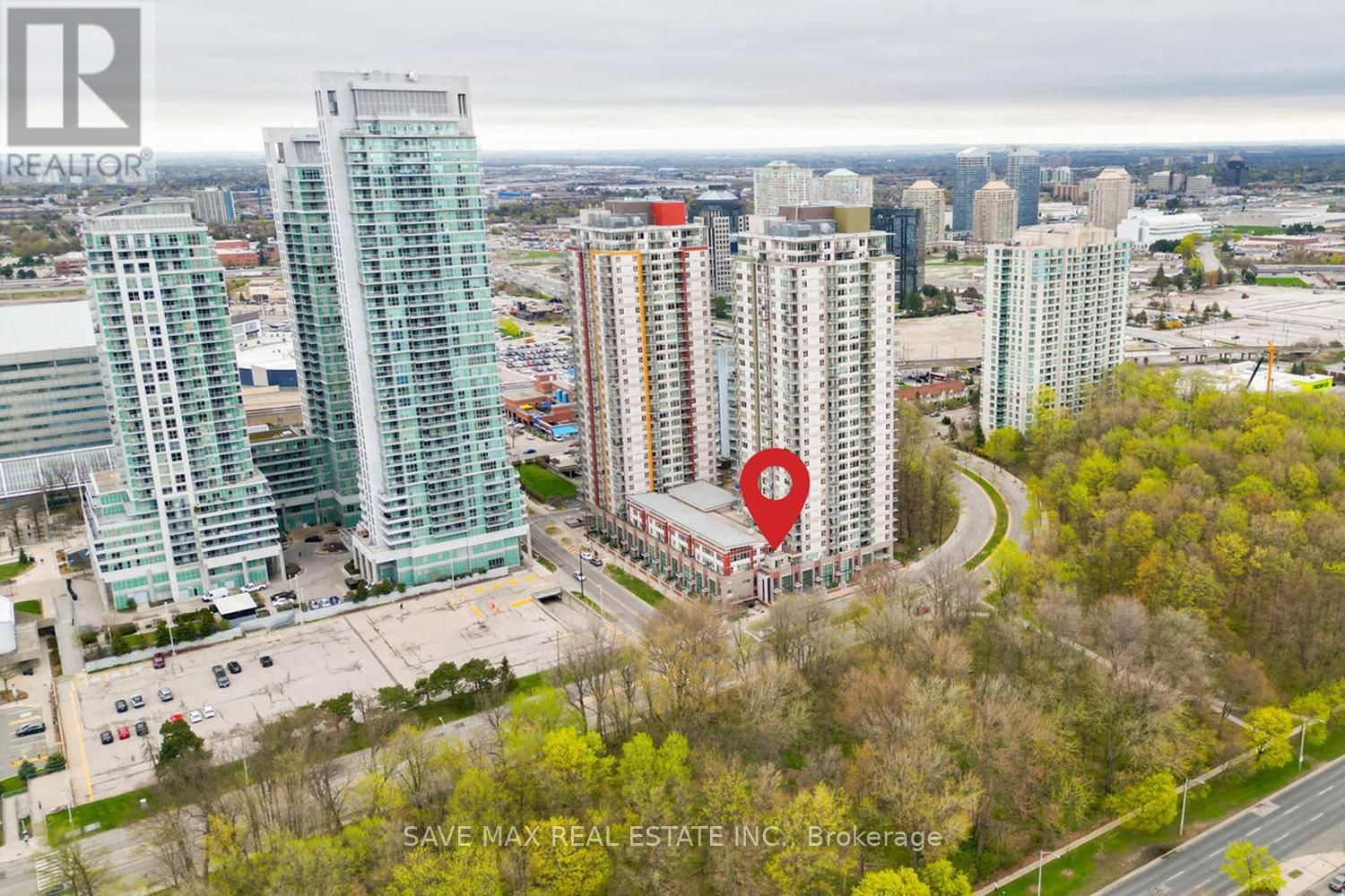 180 BOROUGH DRIVE Image 39