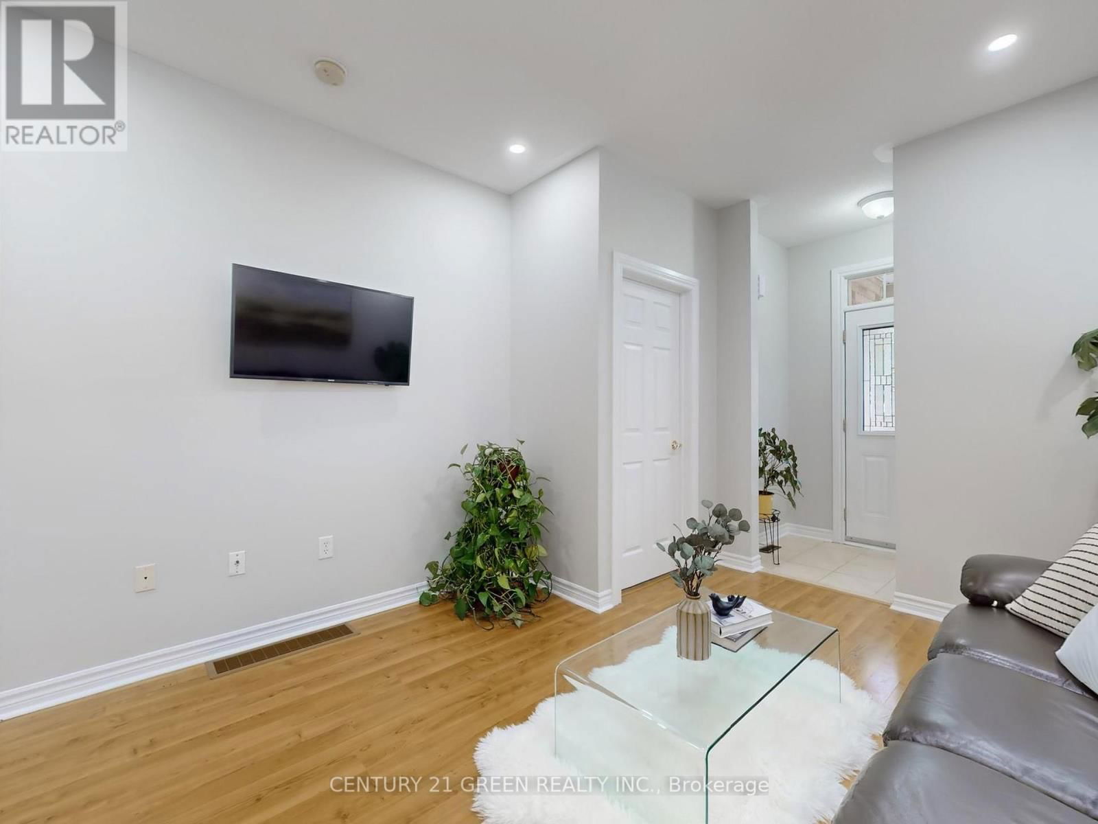 25 WICKER PARK WAY Image 12
