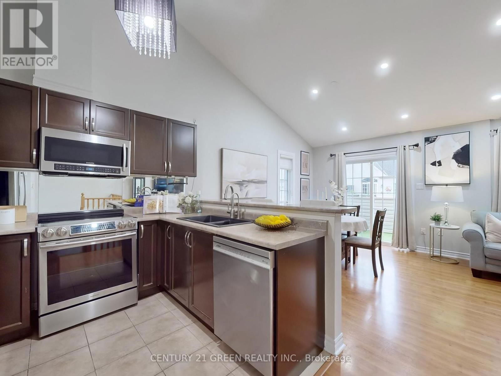 25 WICKER PARK WAY Image 30