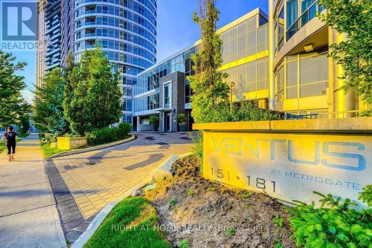 1608 - 151 VILLAGE GREEN SQUARE Image 1