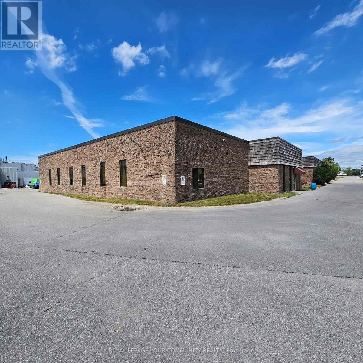 UNIT K - 105 CONSUMERS DRIVE Image 2