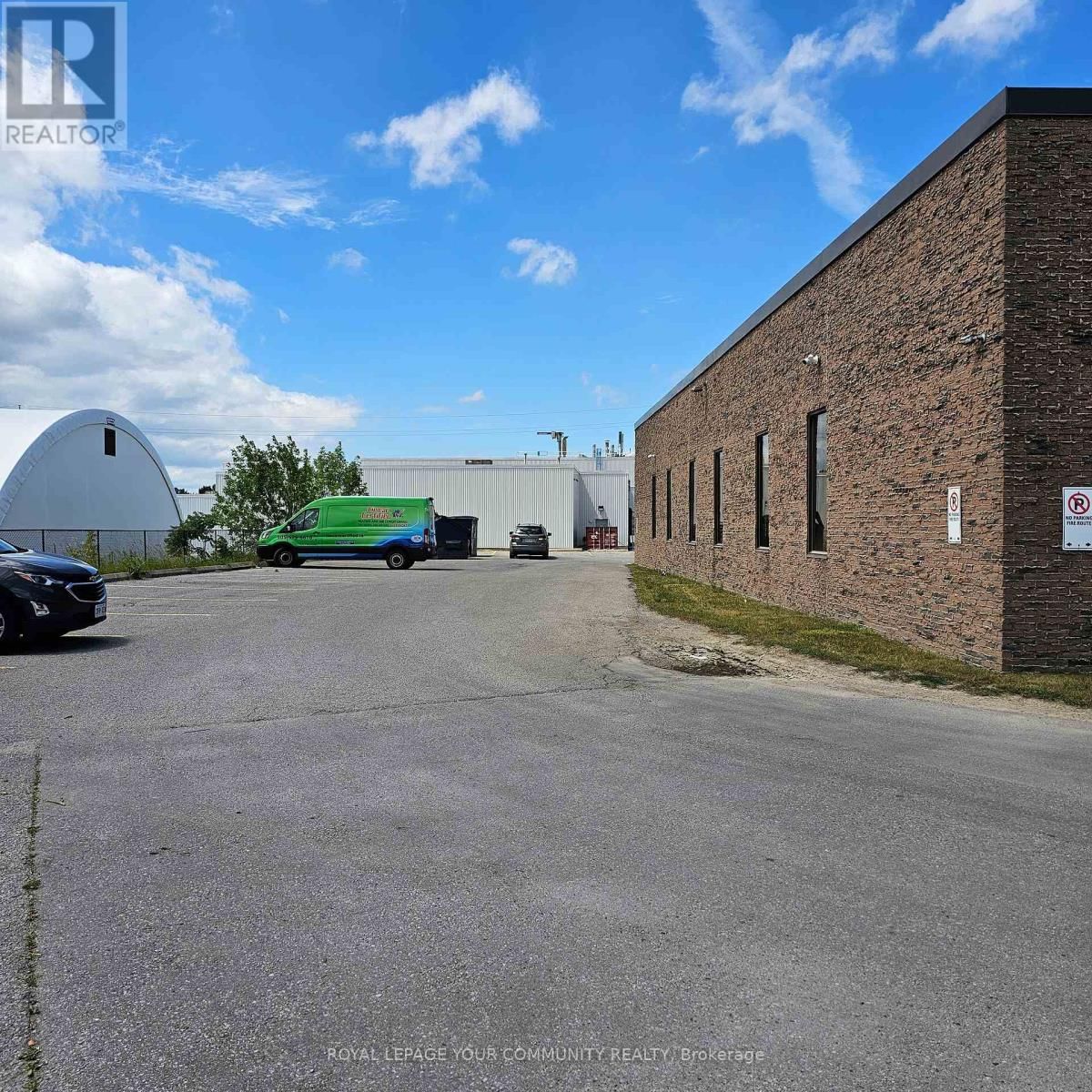 UNIT K - 105 CONSUMERS DRIVE Image 3