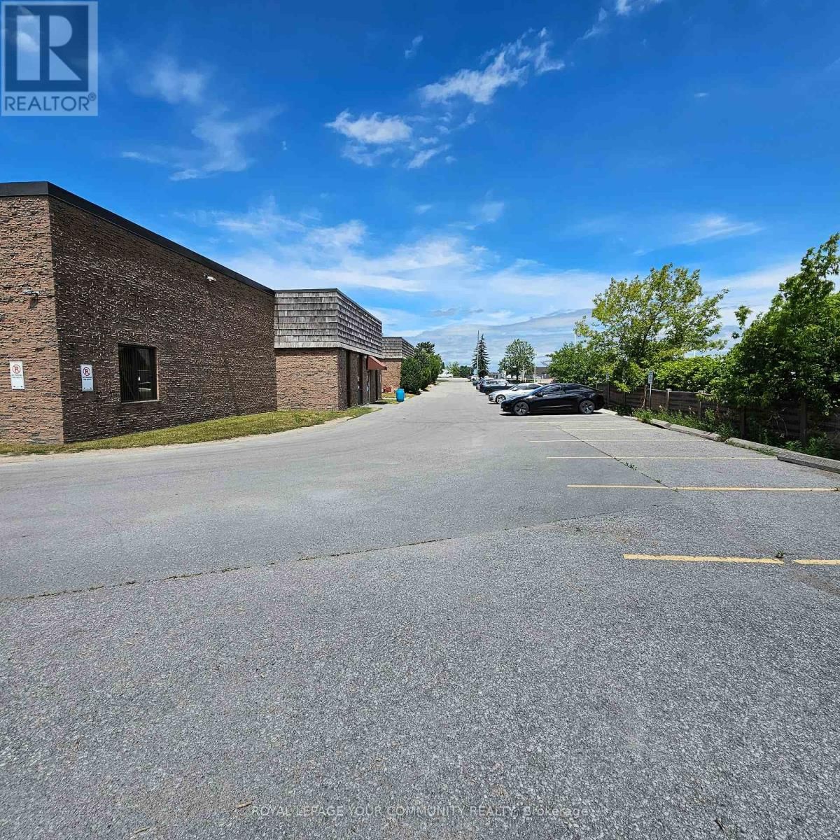 UNIT K - 105 CONSUMERS DRIVE Image 4