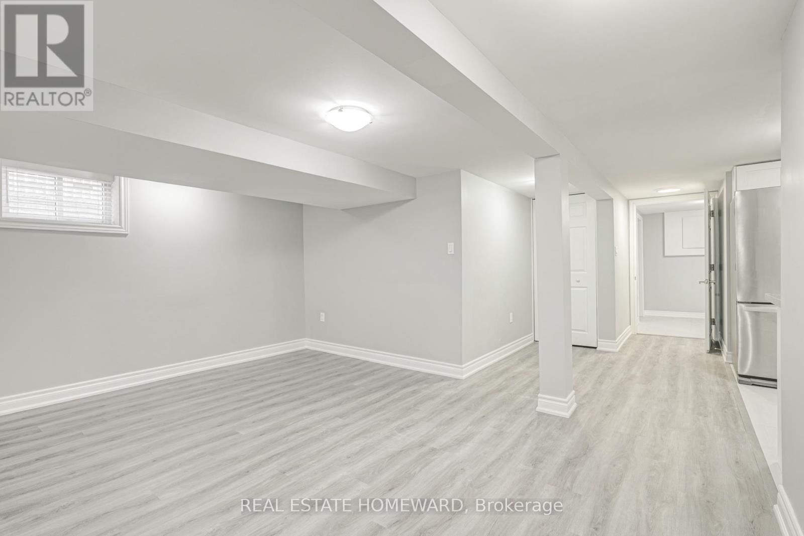 4 MOORECROFT CRESCENT Image 20