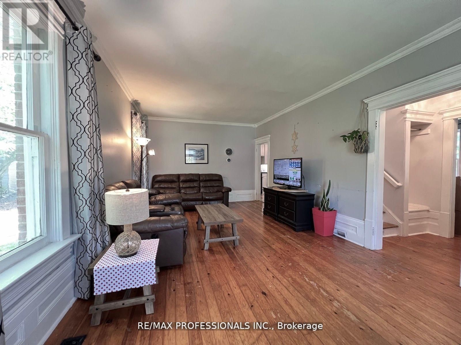 5057 OLD BROCK ROAD Image 12