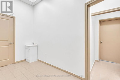 Image #1 of Commercial for Sale at Eglinton, Toronto , Ontario