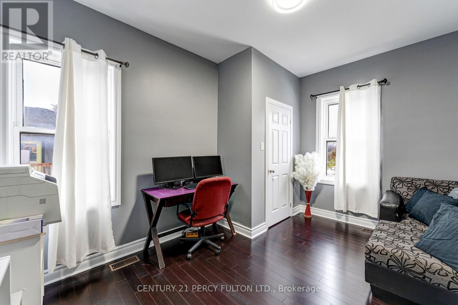 1-2 - 75 AVENUE STREET Image 21