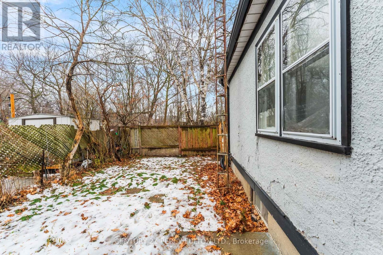 1-2 - 75 AVENUE STREET Image 27