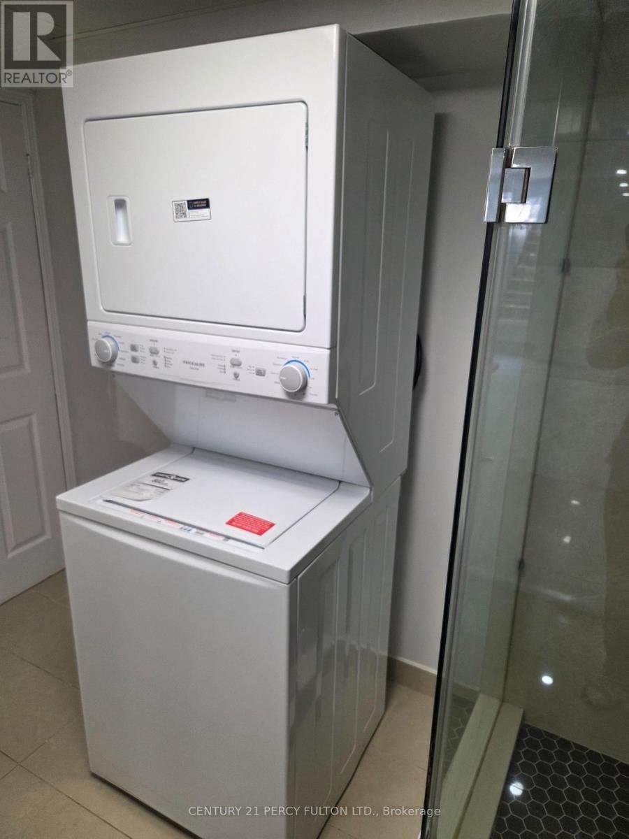 BSMT - 1607 SANDHURST CRESCENT Image 12