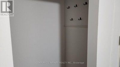 Image #1 of Commercial for Sale at Simcoe, Oshawa , Ontario