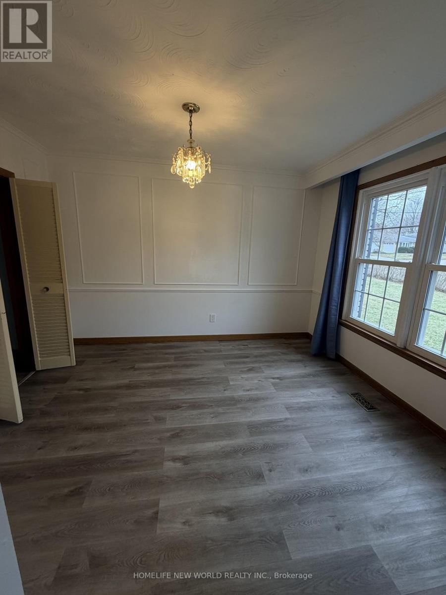 62 LANDFAIR CRESCENT Image 24