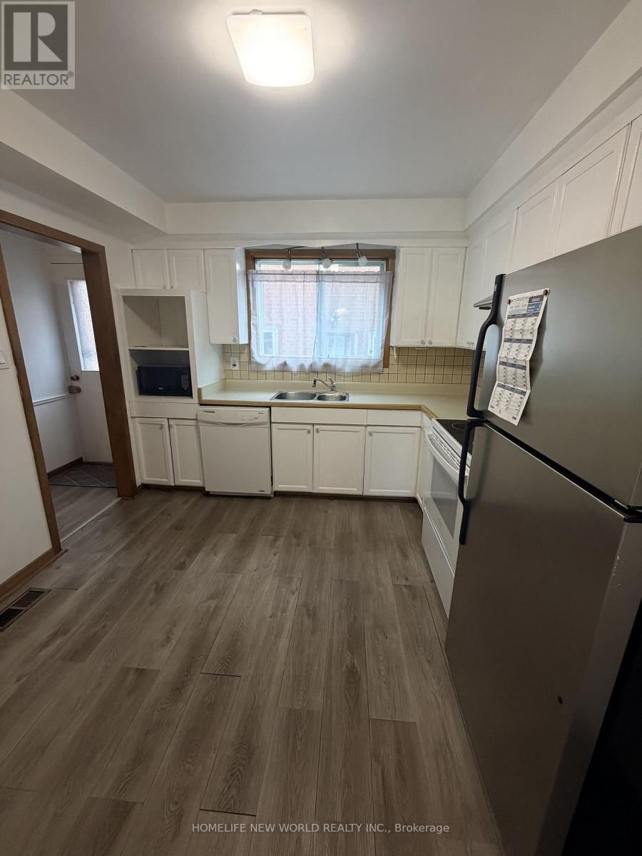 62 LANDFAIR CRESCENT Image 25