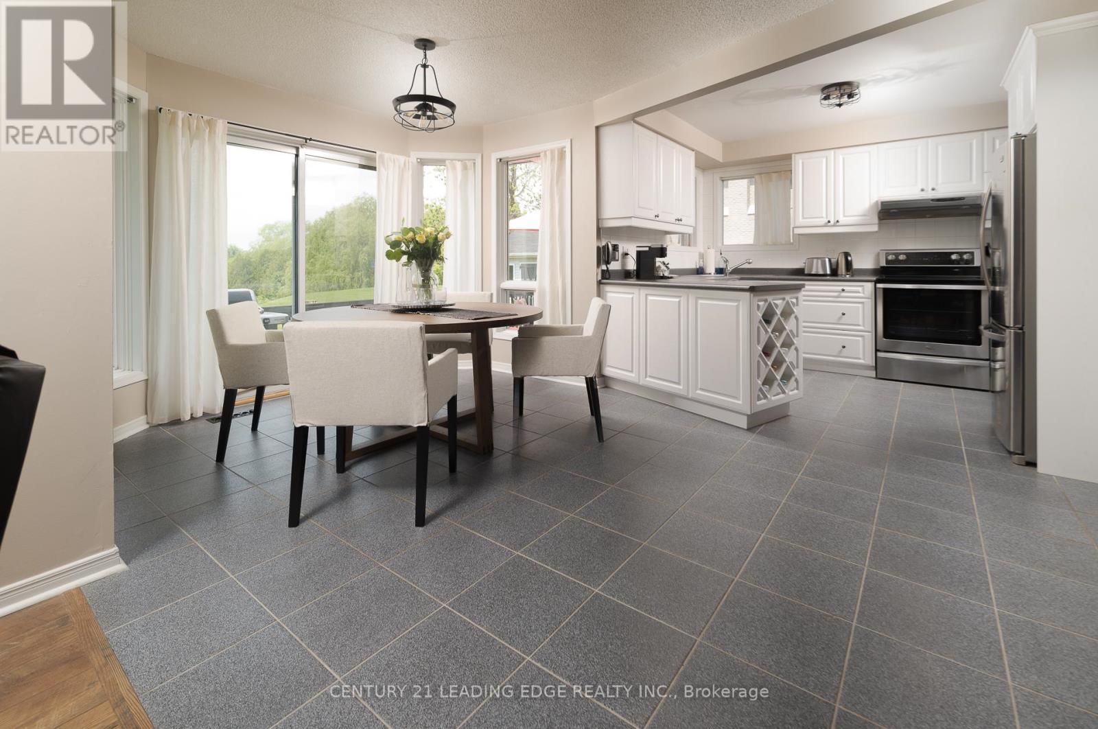 5048 WILLIAM STREET Image 13