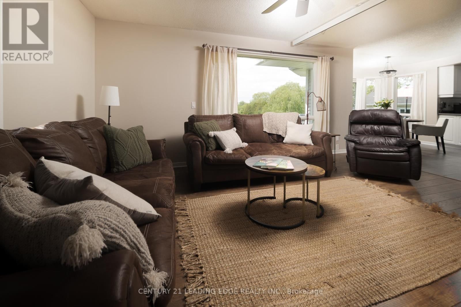 5048 WILLIAM STREET Image 19